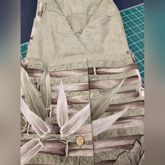 NWOT BATIK BAY SURF Men's S Olive Floral Casual Button Down Shirt 100% Cotton - Picture 4 of 8